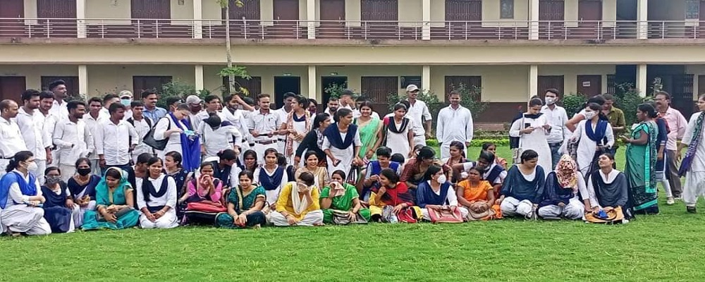 I.D. MEMMORIAL DEGREE COLLEGE , ANAND VIHAR, MUDWAL, FATEHULLAHPUR, GHAZIPUR (U.P.)	